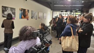 Imagen de la inauguración de la exposición "Yo sí te creo"